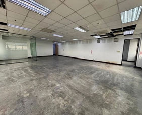 Eco Plaza Building on Chino Roces Avenue, Makati City offers PEZA-accredited office spaces with 24/7 operations, affordable leasing options, and strategic access to EDSA, Amorsolo Street, and Lawton Avenue. This 10-storey commercial property by Super Prime Holdings is ideal for businesses seeking functionality, convenience, and a professional environment near retail, dining, and lifestyle hubs. Eco Plaza caters to startups, SMEs, and corporations looking for a prime Makati address at competitive rates