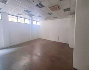 Available office and commercial spaces at Keyland Arnaiz Building in Makati, ideal for BPOs and corporate offices, modern commercial units with flexible layouts, business-ready offices, easy access to EDSA and Osmeña Highway, prime location in Makati CBD, professional and accessible workplace environment.