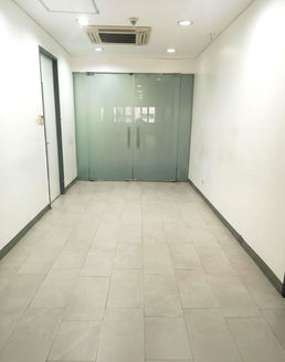 Keyland Ayala Building in Makati CBD offering premium office spaces along Ayala Avenue, ideal for BPO operations, corporate HQs, and growing businesses seeking a prime commercial location.