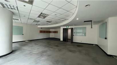RCBC Plaza premium office space in Makati CBD available for lease, ideal for BPO offices and multinational companies. PEZA-accredited building with modern facilities, prime business address, and flexible office layouts. Strategically located along Ayala Avenue with easy access to transport, dining, and retail hubs. Perfect for outsourcing firms seeking a prestigious Makati office location."
