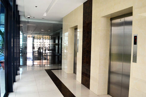 Frabelle Business Center offers high-quality commercial office space for rent or lease in Makati, ideal for BPO offices and outsourcing companies. Located along Rada Street in the Legaspi Village area, this modern office building features 24/7 security, reliable utilities, and proximity to major transport routes and business establishments. Its strategic location within the Makati CBD makes it a smart choice for businesses seeking professional workspaces near banks, restaurants, and hotels. Perfect for startups or expanding BPO firms looking for flexible, well-maintained office space in Metro Manila.
