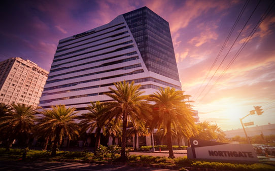 AEON Center Innoland Filinvest Alabang Class A office building for lease, ideal for BPO and corporate offices, featuring large flexible floor plates, high-speed telco connectivity, sustainable 100% renewable energy, modern office amenities, basement and podium parking, prime business location in Metro Manila.