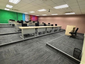 Eco Plaza Building on Chino Roces Avenue, Makati City offers PEZA-accredited office spaces with 24/7 operations, affordable leasing options, and strategic access to EDSA, Amorsolo Street, and Lawton Avenue. This 10-storey commercial property by Super Prime Holdings is ideal for businesses seeking functionality, convenience, and a professional environment near retail, dining, and lifestyle hubs. Eco Plaza caters to startups, SMEs, and corporations looking for a prime Makati address at competitive rates