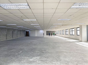 Eco Plaza Building on Chino Roces Avenue, Makati City offers PEZA-accredited office spaces with 24/7 operations, affordable leasing options, and strategic access to EDSA, Amorsolo Street, and Lawton Avenue. This 10-storey commercial property by Super Prime Holdings is ideal for businesses seeking functionality, convenience, and a professional environment near retail, dining, and lifestyle hubs. Eco Plaza caters to startups, SMEs, and corporations looking for a prime Makati address at competitive rates