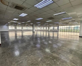 Eco Plaza Building on Chino Roces Avenue, Makati City offers PEZA-accredited office spaces with 24/7 operations, affordable leasing options, and strategic access to EDSA, Amorsolo Street, and Lawton Avenue. This 10-storey commercial property by Super Prime Holdings is ideal for businesses seeking functionality, convenience, and a professional environment near retail, dining, and lifestyle hubs. Eco Plaza caters to startups, SMEs, and corporations looking for a prime Makati address at competitive rates