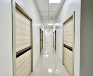 This image features an available office space for rent in Century Diamond Tower, Makati, ideal for BPO or IT-BPM. A premium PEZA-accredited office for lease in Century Diamond Tower, Makati CBD, is displayed. The visual shows a flexible workspace solution inside Century Diamond Tower, suitable for corporate use in Metro Manila. This image presents an efficient high-density office floor plate available for lease in Century Diamond Tower, Makati.