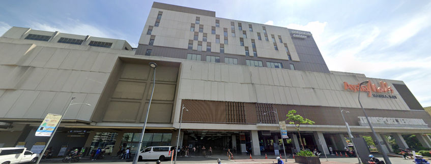 Ayala Malls Corporate Center Manila Bay is a premier Grade A office building located in the heart of Aseana City, Parañaque, Metro Manila. Strategically connected to Ayala Malls Manila Bay, this modern office tower offers flexible office spaces ideal for corporate headquarters, traditional offices, and BPO operations. With high floor elevations, 100% backup power, centralized air-conditioning, and 24/7 security, it ensures reliable and efficient operations. Tenants benefit from direct access to retail, dining, and transport hubs. Positioned near major roads like Diosdado Macapagal Boulevard, Roxas Boulevard, and NAIA Expressway, the building is perfect for businesses looking to lease premium office space in the Bay Area. While not PEZA-accredited, it remains highly sought-after due to its connectivity, location, and amenities.