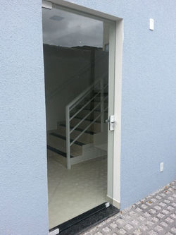 PORTA ENTRADA SOCIAL