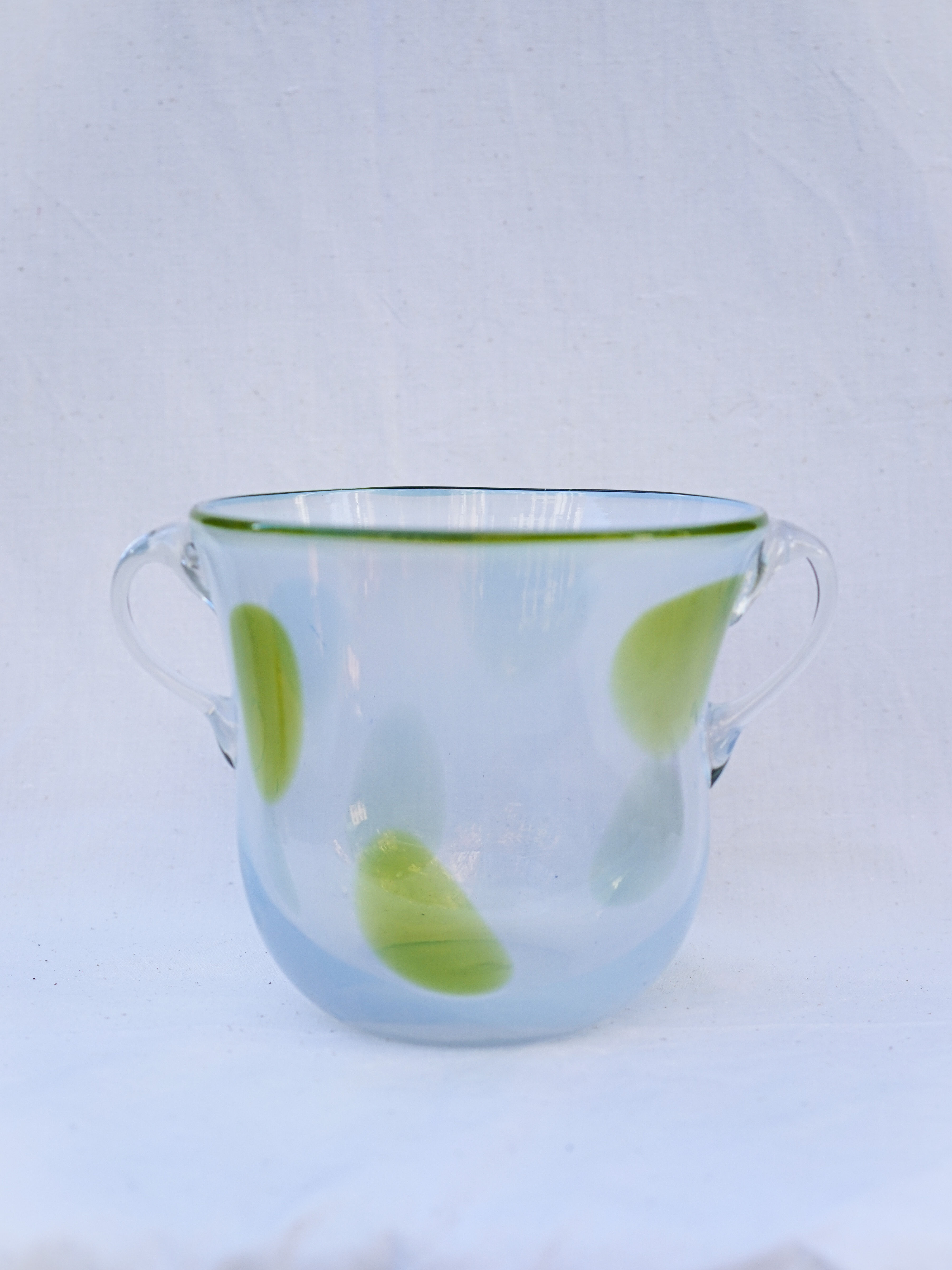 Ваза з гутного скла "Канфар"