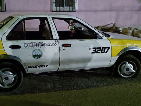 Hallan a un hombre asesinado en la cajuela de un taxi colectivo en la colonia Postal