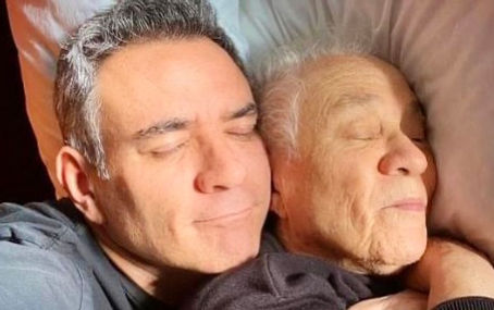 Fallece la mamá de Héctor Sandarti á días de cumplir 90 años