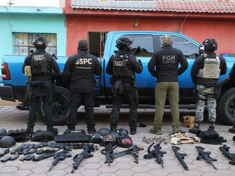 Operativo simultáneo en Puebla deja nueve detenidos; entre ellos, el alcalde de Esperanza