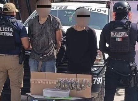 Detienen a dos hombres por narcomenudeo en la colonia Rubén Mora, en Chilpancingo