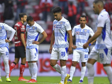 Cruz Azul afirma que fueron 'acuchillados' por el arbitraje ante Toluca