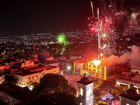 Encendido del Árbol Navideño reúne a cientos de familias en Chilpancingo