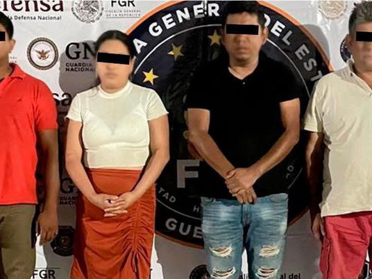 Rescatan a dos personas secuestradas y detienen a cinco en Tecpan