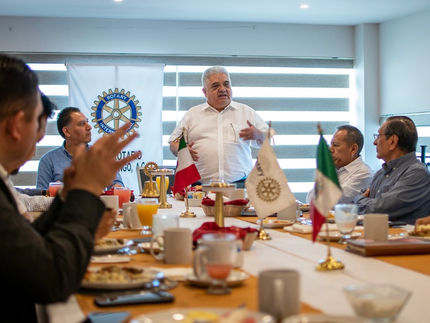 Alarcón Herrera y el Club Rotario de Chilpancingo trabajaran juntos en proyectos altruistas y seguridad comunitaria.