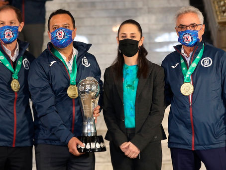 Claudia Sheinbaum recibe al campeón Cruz Azul