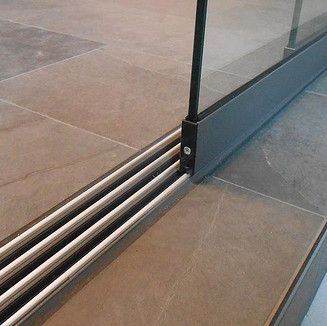 csm_Produkt-Galerie-Element_Ganzglas-01_1350x760px_6560d336f0.jpeg