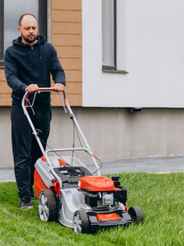 lawn mowing Cranbourne