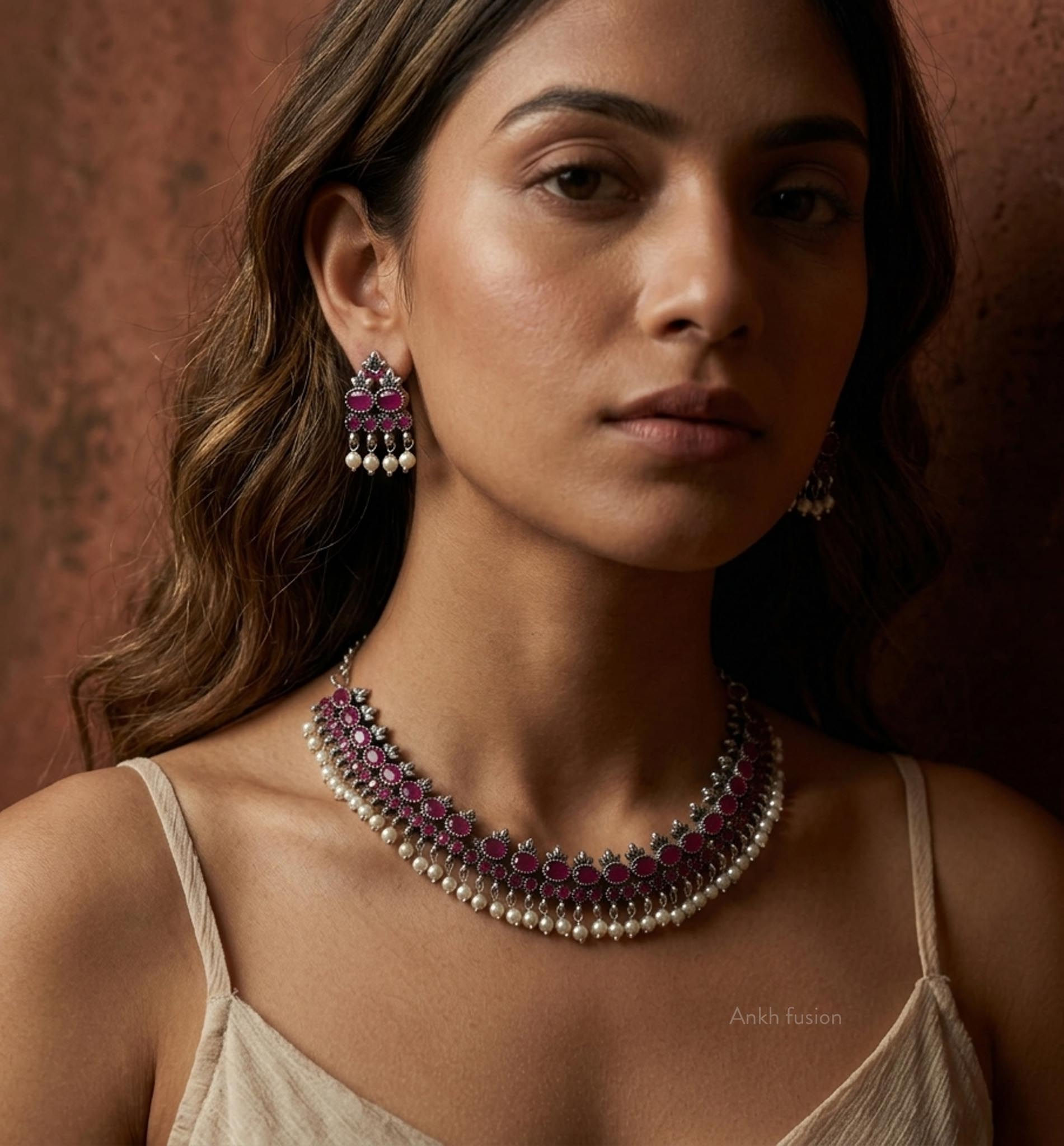 Magenta chocker set oxidized