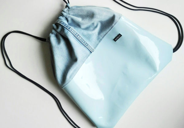 Light blue gymbag