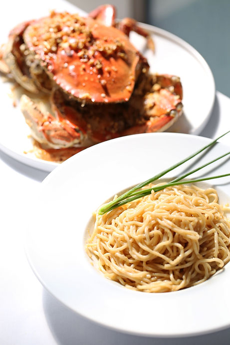 An's Famous Garlic Noodles & Garlic Roasted Dungeness Crabâ„¢