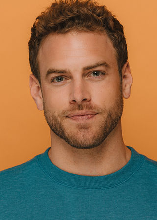 Actor Headshots Leading man  Hollywood Leadingman 