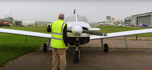 Aircraft from a flying school using CloudBaseGA technology to save time and money