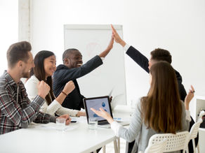 Desenvolvimento de Equipes de Alto Desempenho por Meio do Acompanhamento Eficiente.