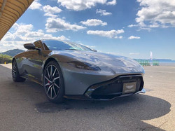 ASTON MARTIN Vantage Test Drive