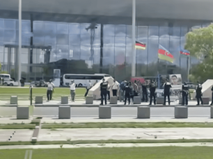Berlin police restrict Azerbaijani protesters during Aliyev visit