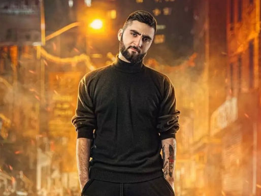   Rapper Akbar Novruzlu, widely known as Epi  Baku, Azerbaijan – Rapper Akbar Novruzlu, widely known as Epi, was arrested on July 16 and subsequently sentenced to 30 days of administrative imprisonment, sparking renewed concerns about freedom of expression in Azerbaijan. While official statements cite drug use and petty hooliganism, social media and legal experts suggest his detention is linked to lyrics critical of powerful financial institutions.    The Sabail District Court found Novruzlu guilty under Articles 206 (illegal possession of narcotic drugs for personal use) and 510 (petty hooliganism) of the Code of Administrative Offenses. This development closely follows a rap battle in Baku Boulevard where Epi made remarks directed at fellow rapper Paster (Parviz Guluzade).    The specific lyrics believed to have triggered the arrest are: "You also had your radical time. Back then, you 'dissed' 'Pasha Bank,' now sit in 'Kapital Bank's' lap." Journalistic investigations consistently in