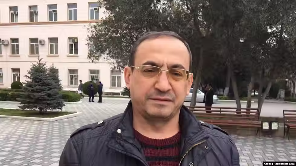 Azerbaijan court extends detention of opposition leaders and former official