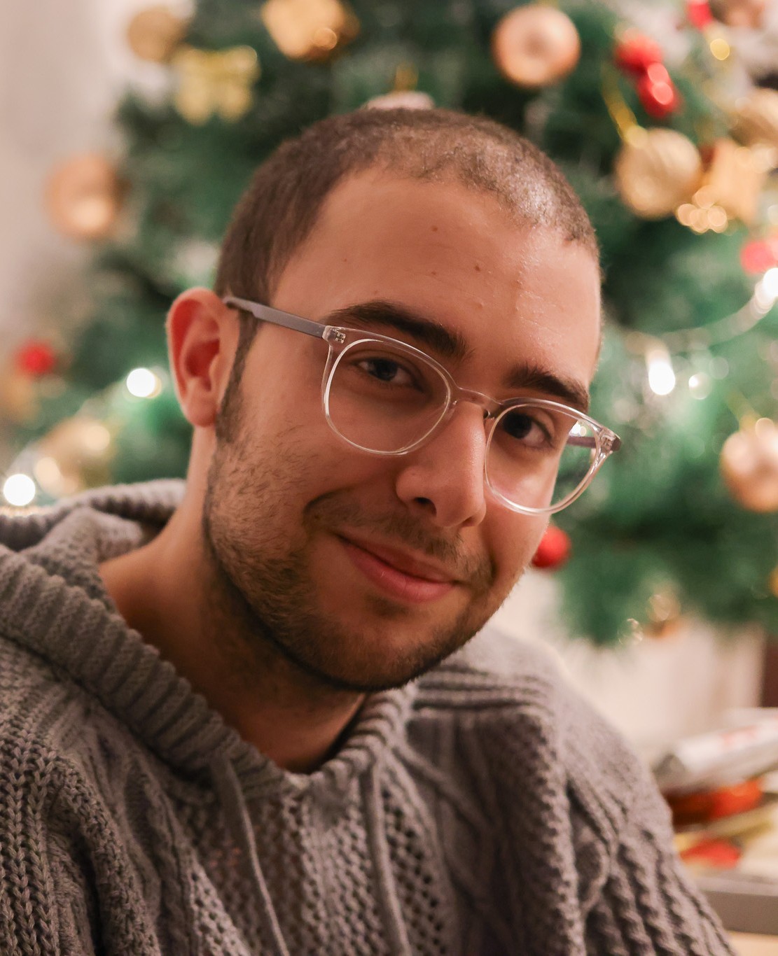 Writer: עדו דבורה