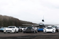 Aston Martin One-77, Pagani Zonda F, Koenigsegg Agera R