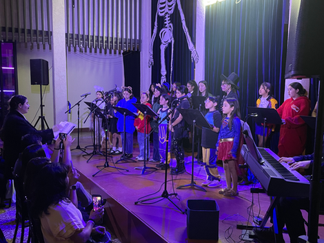 LAMusArt Choirs Haunt the Courtyard Stage