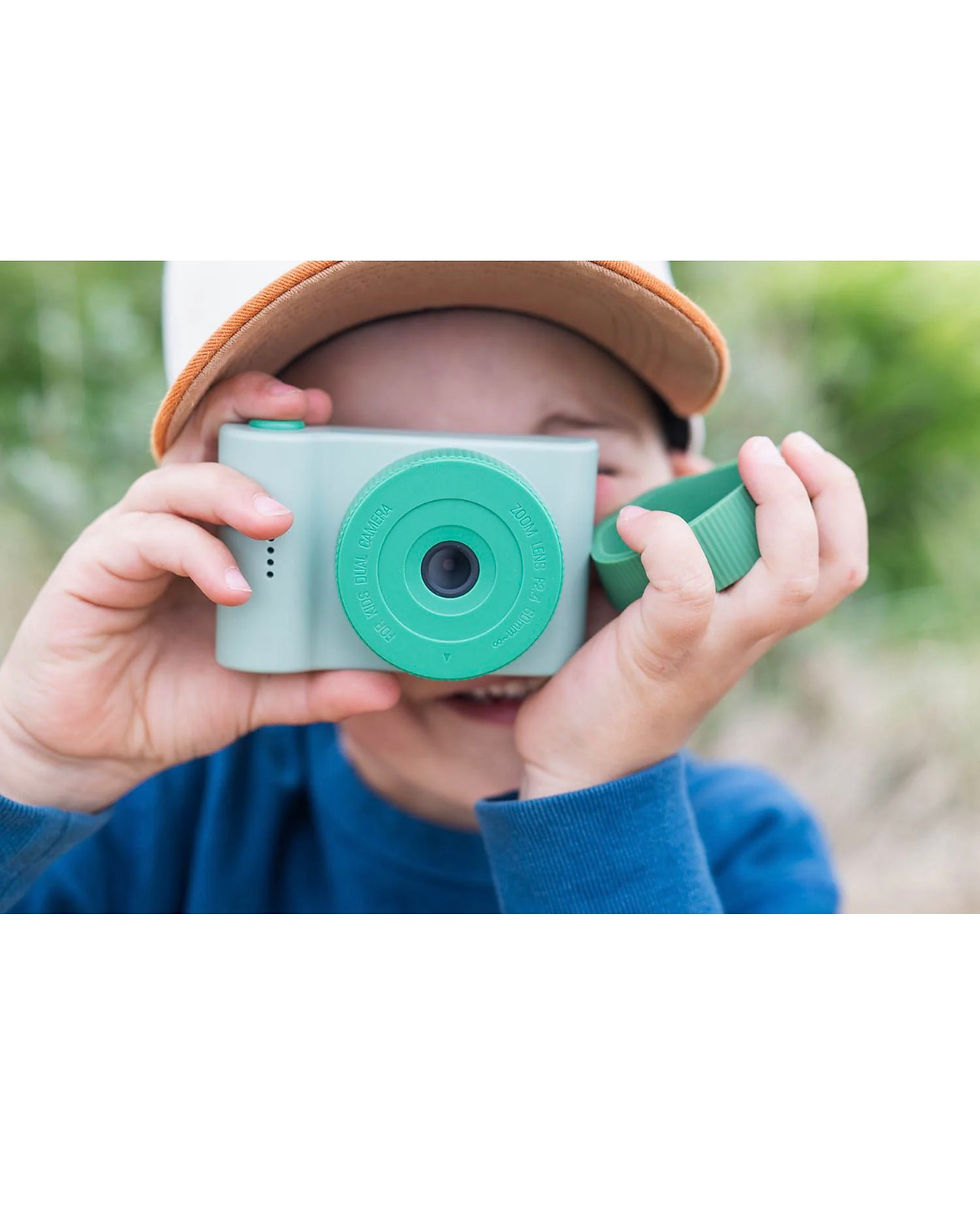 Thumbnail: The Zoo Family - Urban Zoo Camera Dino Green