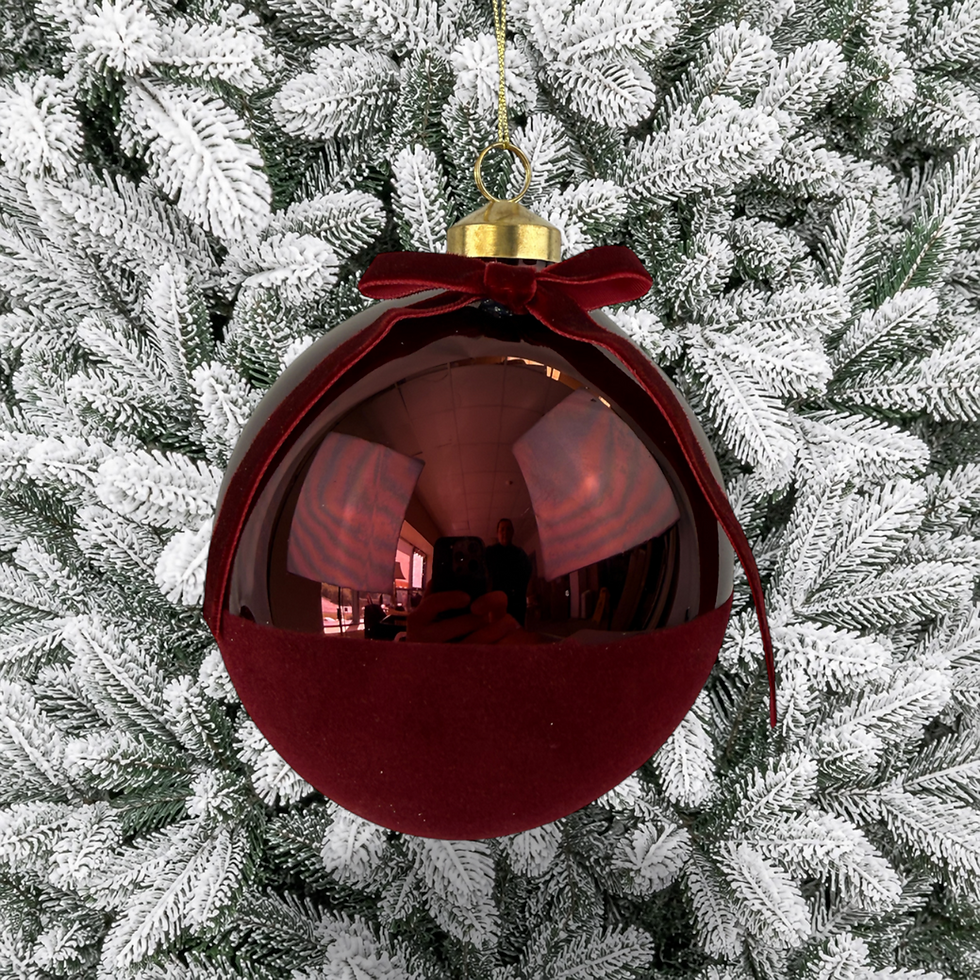 Thumbnail: Set of 4 Burgundy Faceted Glass Baubles
