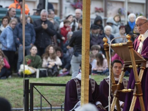 Papa na Missa de Finados: memória, esperança e luz