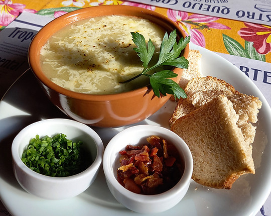 Sopa Bistrô Queijo com Arte