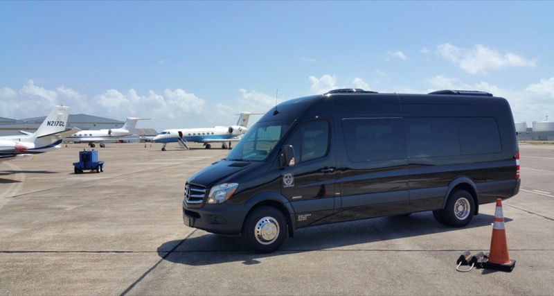 MERCEDES-BENZ-SPRINTER-LIMOUSINE-10.jpg