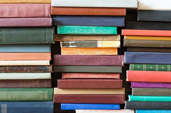Груды книг