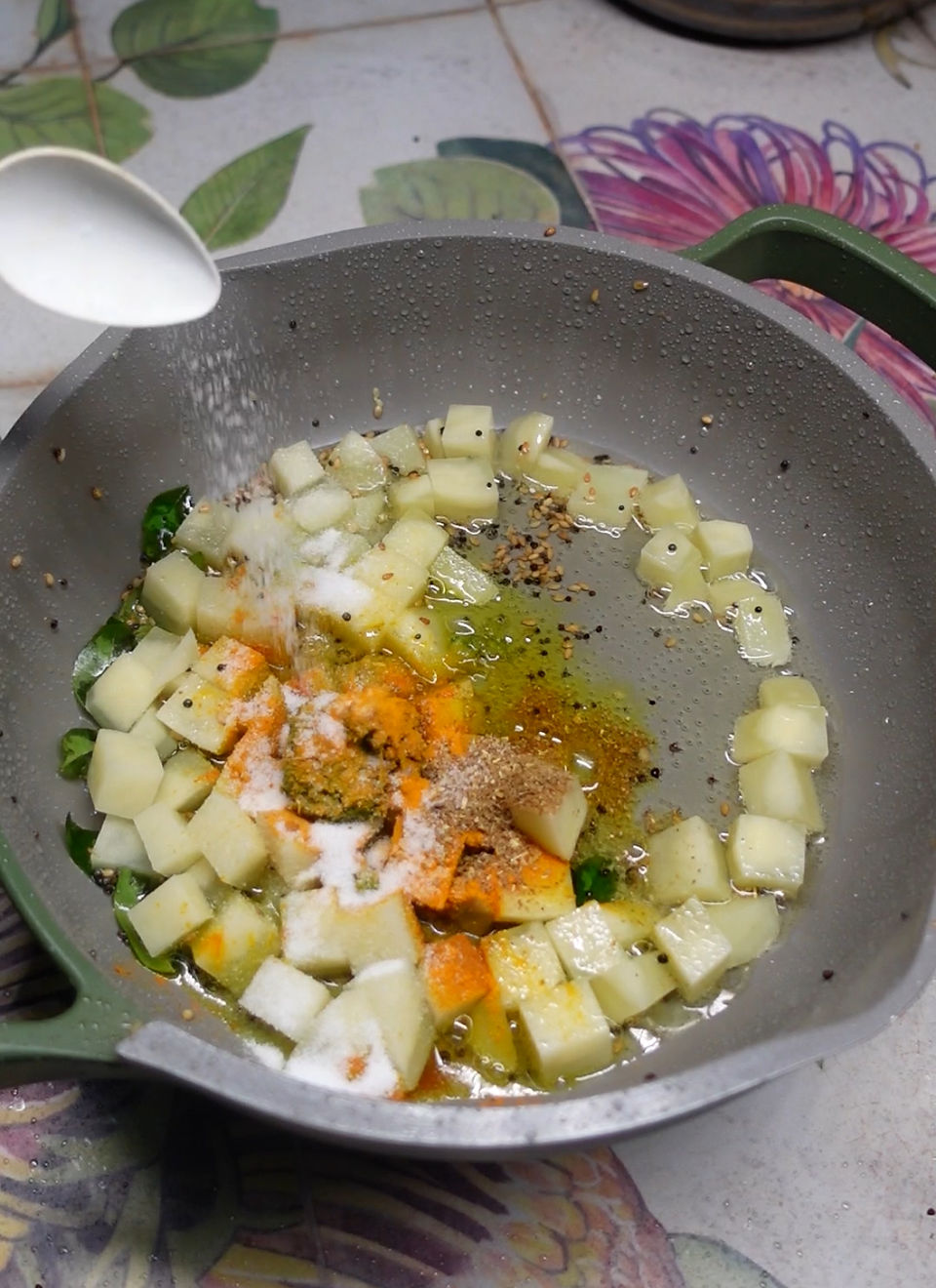 bateta poha flattened rice potato