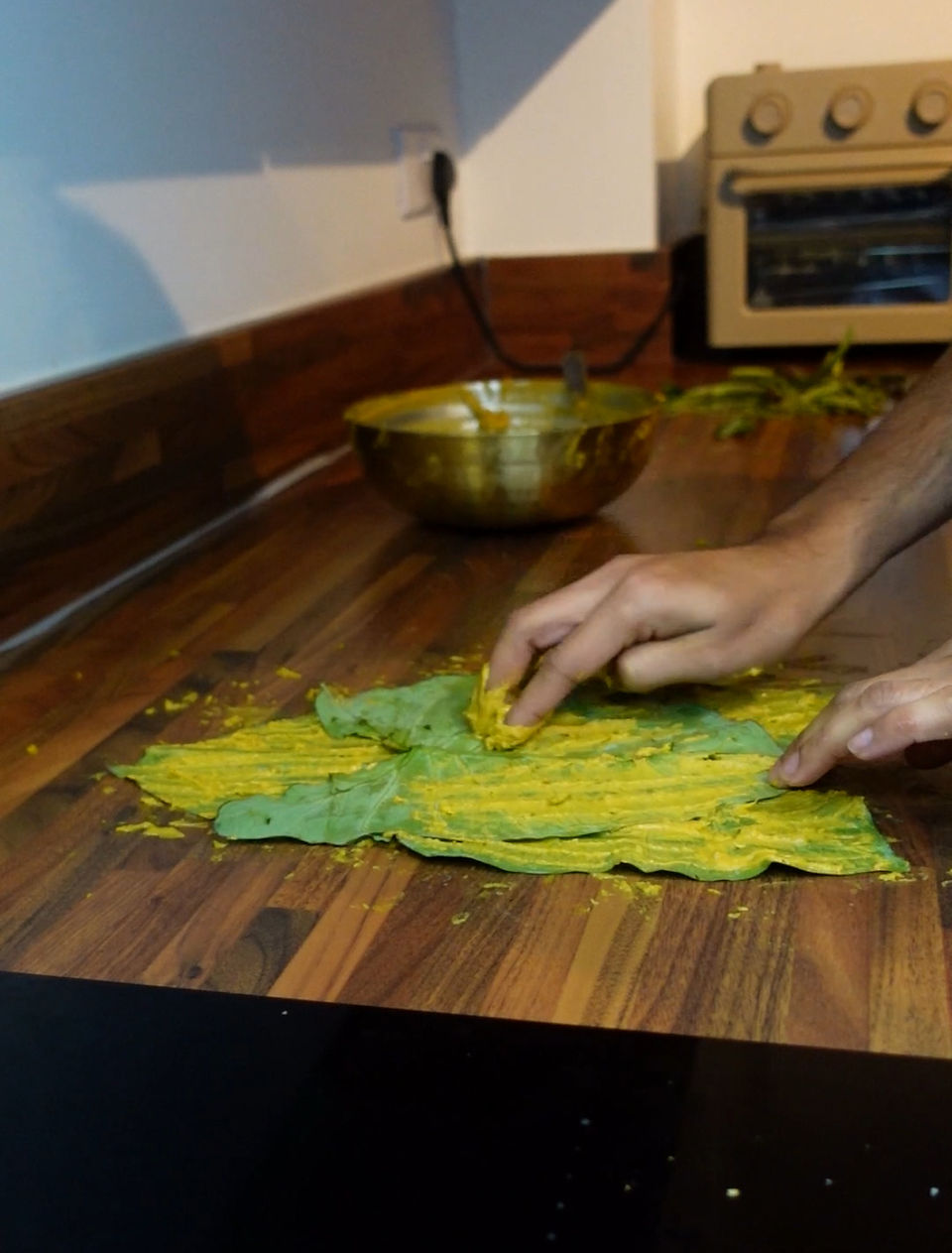 Making recipe gujarati farsan patra spreading batter