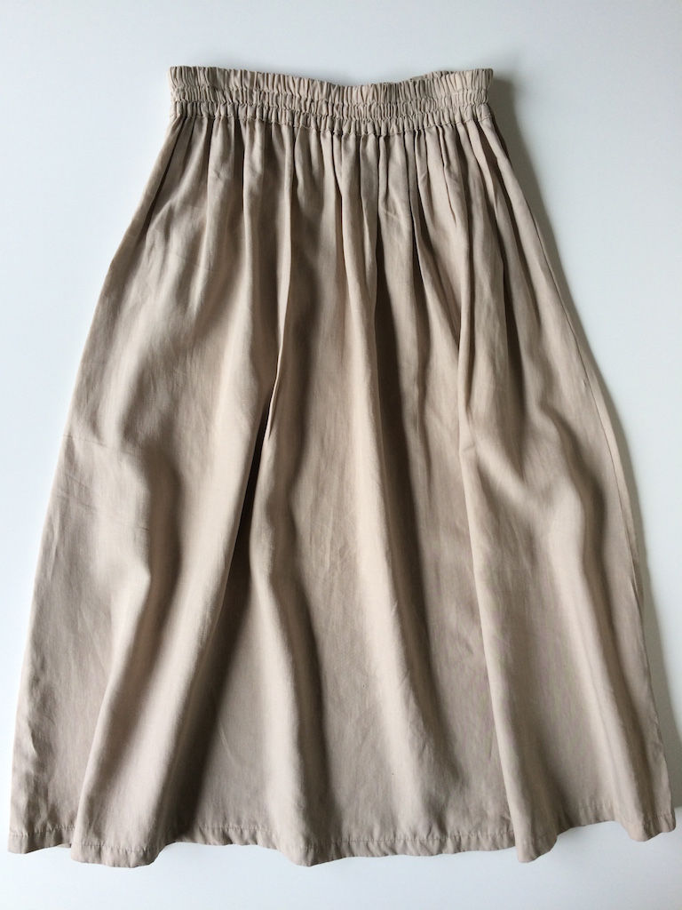 ロングスカート・フレア