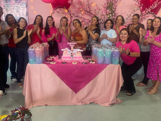 Taguatinga – Atendidas pela ABRAPEC participam da comemoração dos aniversariantes do mês de outubro.