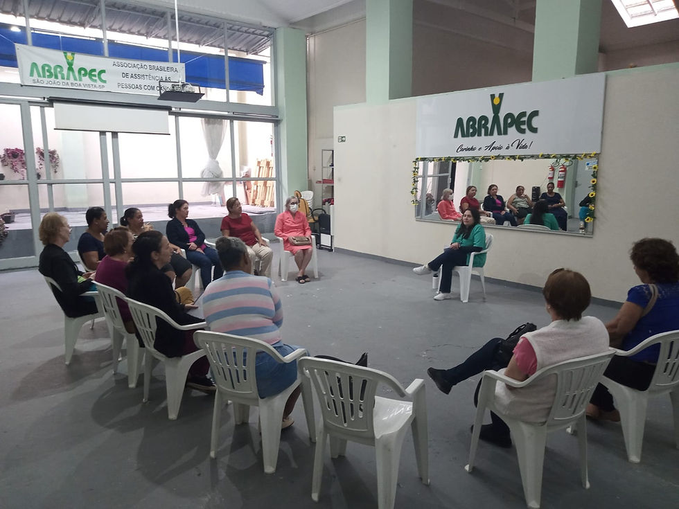 São João da Boa Vista – Grupo de Orientação Nutricional se reúne na ABRAPEC com foco na saúde e bem-estar dos pacientes.