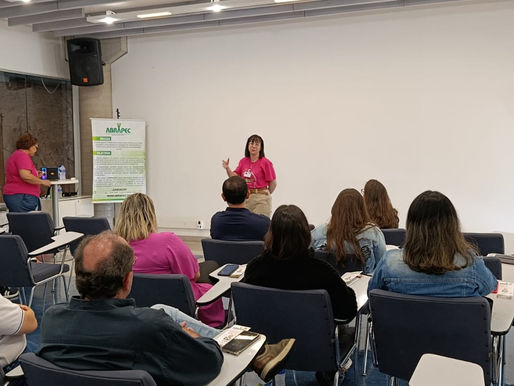 Jundiaí – Outubro Rosa: ABRAPEC leva conscientização sobre prevenção do câncer de mama às funcionárias da MAHLE Metal Leve S.A.