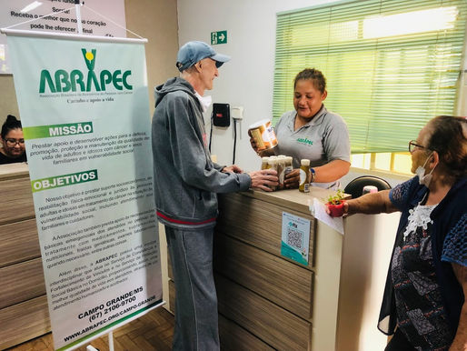 Campo Grande – ABRAPEC realiza entrega de benefícios às pessoas em tratamento do câncer.